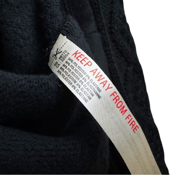 NWT Free People FP Movement Snow Worries Layer Knit Crop Sweatshirt Top Black - Picture 5 of 6